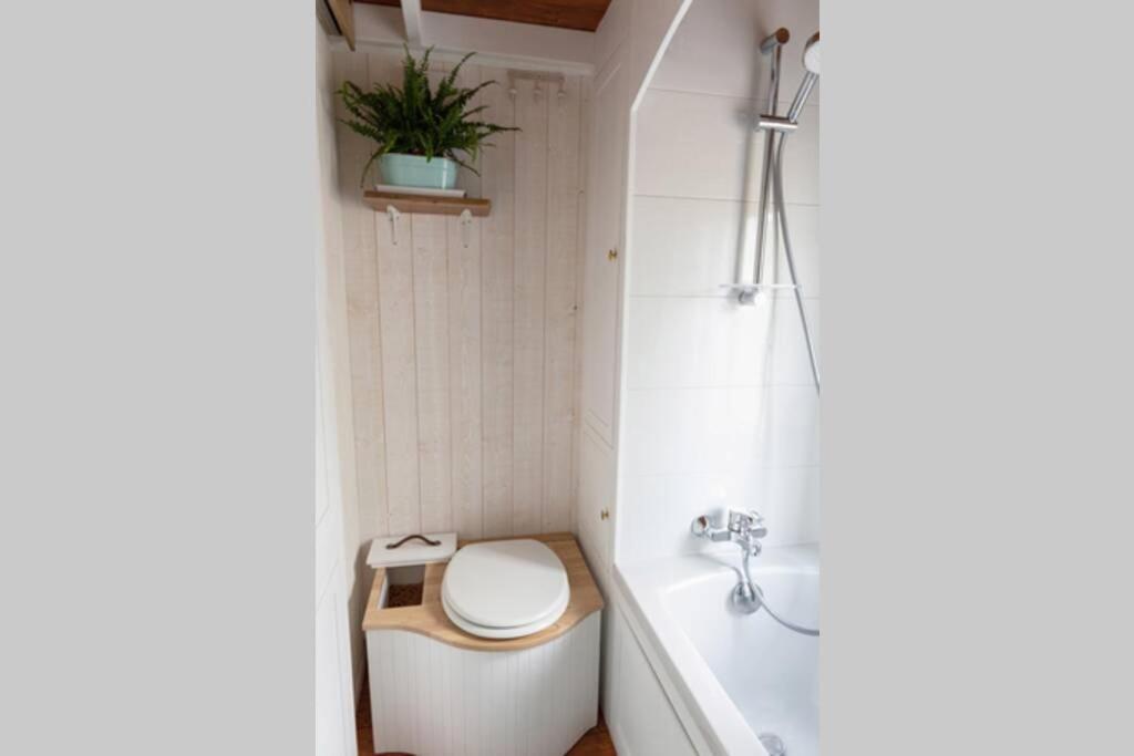 Villa Tiny House En Baie Du Mont-Saint-Michel Dol-de-Bretagne Esterno foto